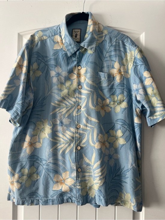 Jamaica Jaxx Other - Jamaica Jaxx. Light Blue Hawaiian Floral Short-Sleeve Shirt